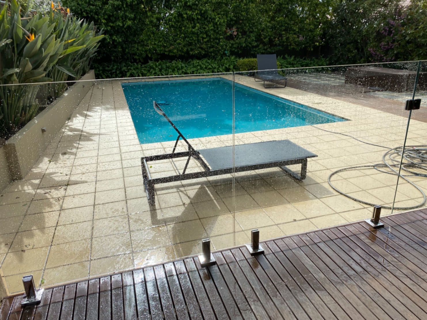 glass-pool-fencing-services-melbourne-exakt-glass